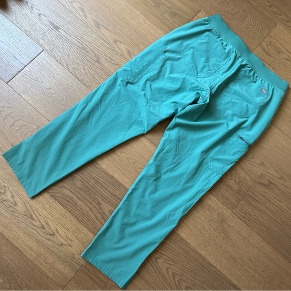 Figs Yola FreeX Lined Skinny Scrub Pant - Ladies Size L - Eucalyptus - EUC - Picture 5 of 10